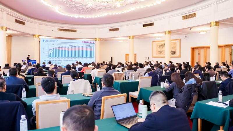 ר����̳һ����ˮ����̬�����͸���������